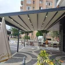 مظلات متحركة كهربائية