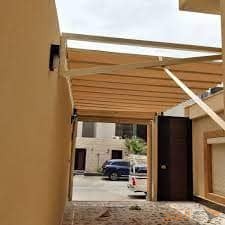 مظلات سيارات متحركة