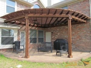 مظلات حديد علي شكل خشب