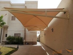 مظلات كابولي معلقة