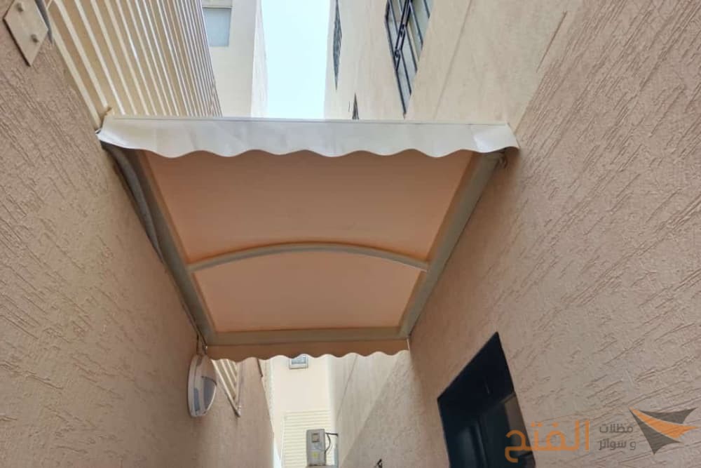 مظلات ممرات