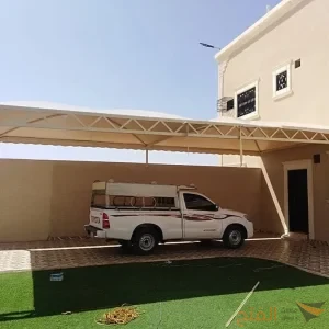 مظلات مواقف سيارات