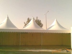 مظلات هرمية بي في سي