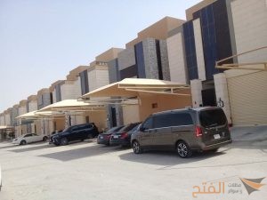مظلات مواقف سيارات