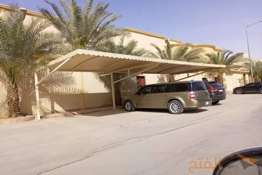 مظلات سيارات