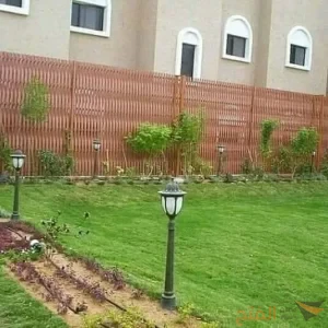 خدمات تركيب سواتر خشب بلاستيكي