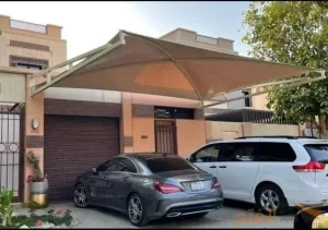 تنفيذ مظلات مواقف سيارات كبيرة