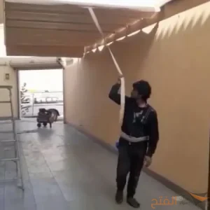 مظلات قابلة للسحب
